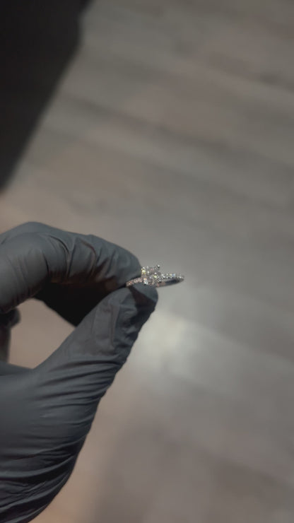 1 Carat Round Diamond Ring